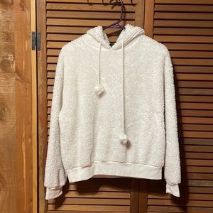 Cold Crush Fuzzy Pullover Size Medium